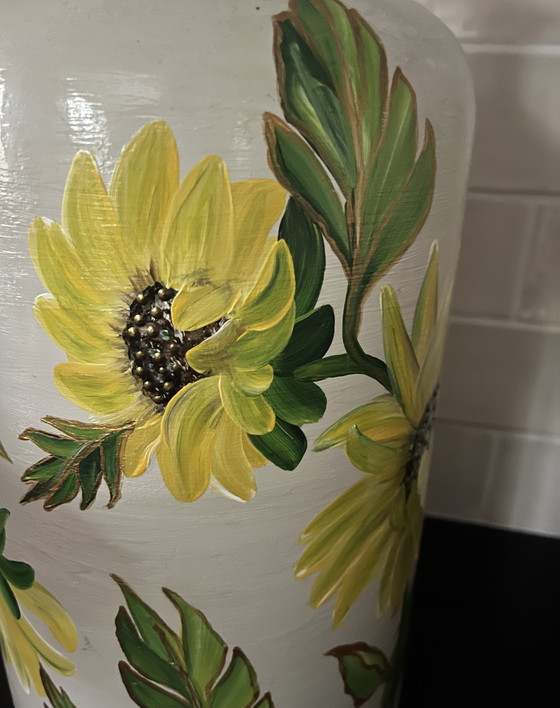 Image 1 of Hand-painted vase 'Sunflower'.