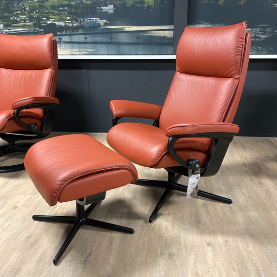 Image 1 of Fauteuil inclinable Stressless Aura M avec repose-pieds