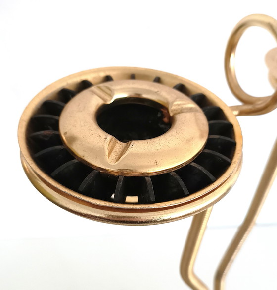 Image 1 of Cenicero de pie con diseño de los años cincuenta