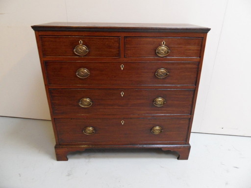 Antique oak chest of drawers