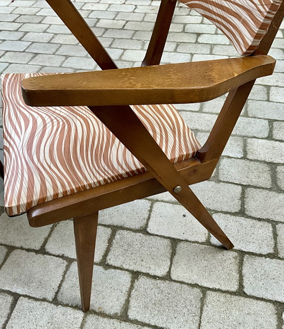 Image 1 of Par de sillones de madera maciza de estilo moderno de mediados de siglo, años 50-60.