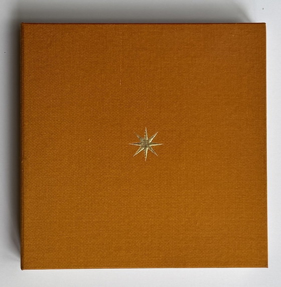 Image 1 of Piatto in porcellana Bvlgari