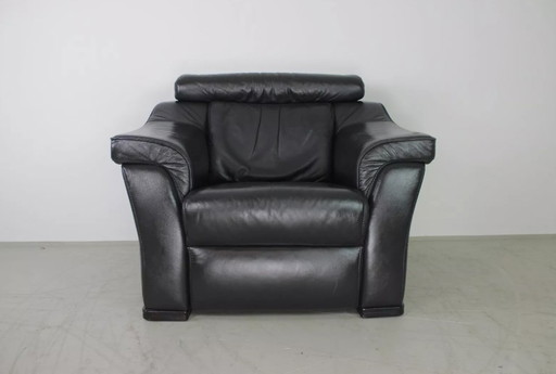 Sillón Himolla de piel auténtica con patas de madera color antracita, sillón relax con radio.