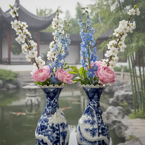 Image 1 of Complete set of 11 antieke Japanse  blauw witte imari vazen , formaten tussen de 12 en 32cm