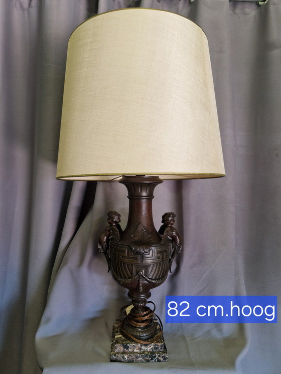 Image 1 of Beautiful lamp zamak
