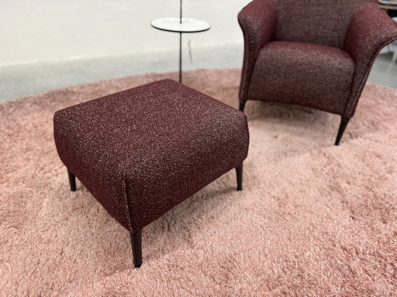 Image 1 of Leolux Mayuro Fauteuil met Poef Mondo Viola stof 