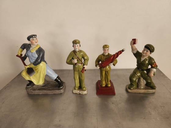 Image 1 of 11 statues of the Chinese Cultural Revolution