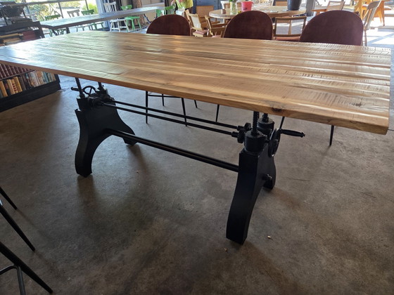 Adjustable table with machine base – De Arend, Dining tables, Metal, Wood (photo 5 of 5)