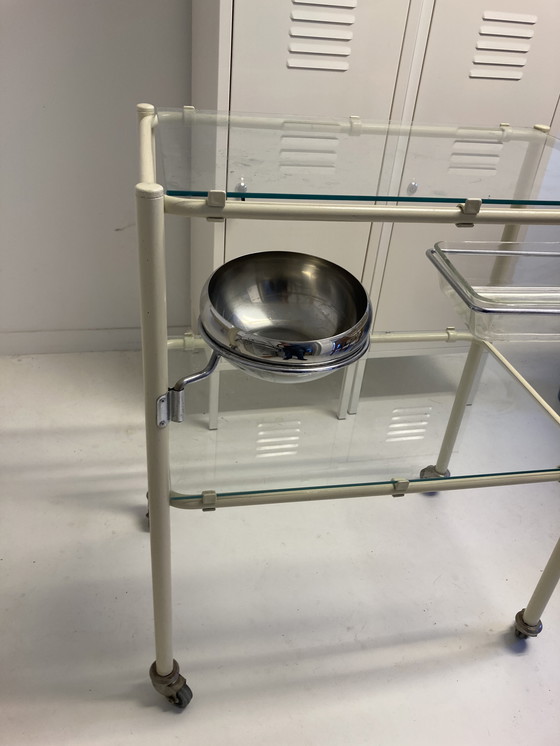 Image 1 of Dokterstafel jaren 50-60