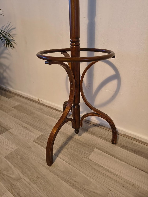 Image 1 of Appendiabiti vintage da terra