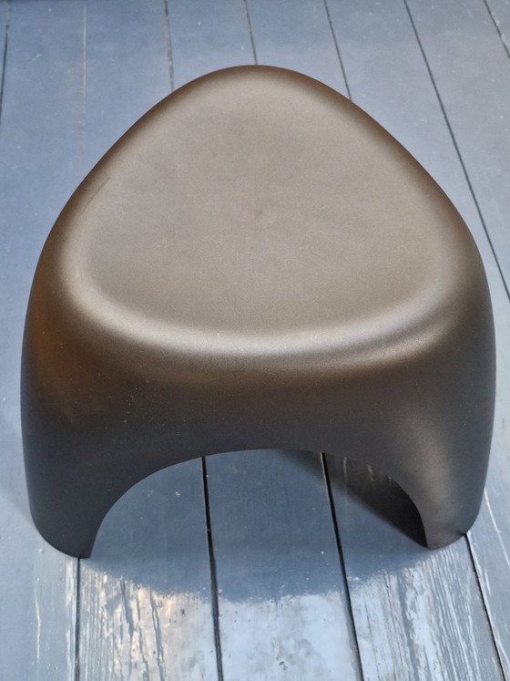 Black Elephant Stool Sori Yanagi / Vitra – Plastic (photo 8 of 10)