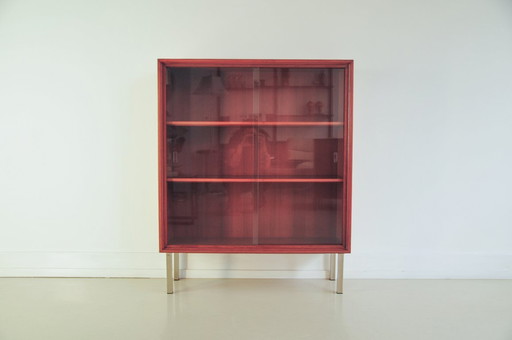 display cabinet Formula chrome legs
