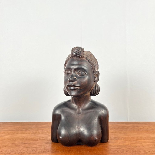 Buste de femme en bois noir sculpté à la main - art tribal vintage