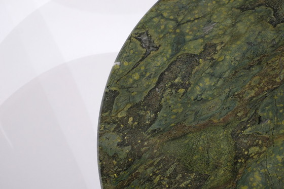 Image 1 of Table basse " Tulip " en marbre par Eero Saarinen pour Knoll, USA.