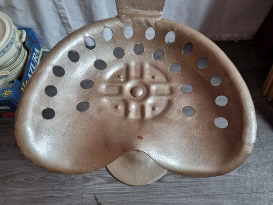 Image 1 of sedia di design con seduta a trattore