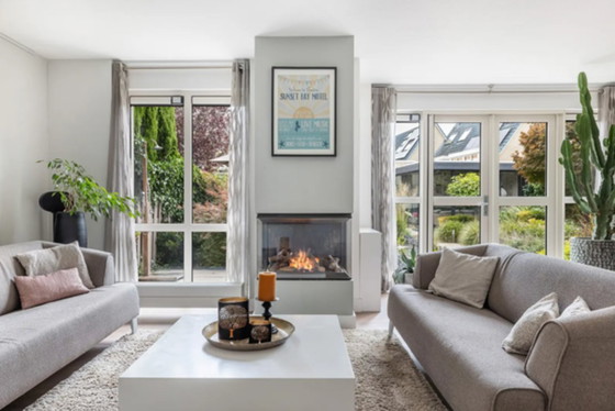 Image 1 of Rolf Benz 2300 seating area