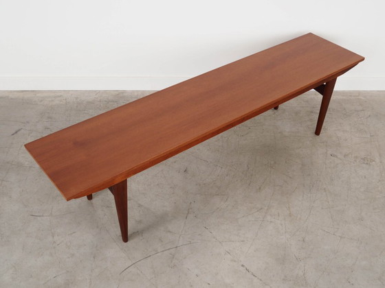 Image 1 of Eikenhouten dressoir, Deens design, jaren 70, productie: Denemarken