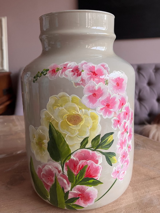 Image 1 of Hand-painted vase