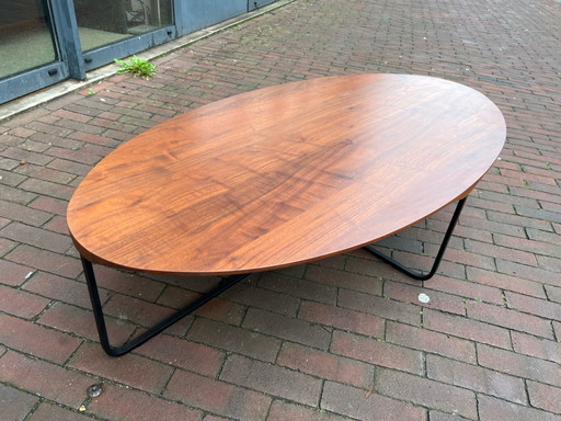 Mesa de centro Montis Flint de madera de nogal