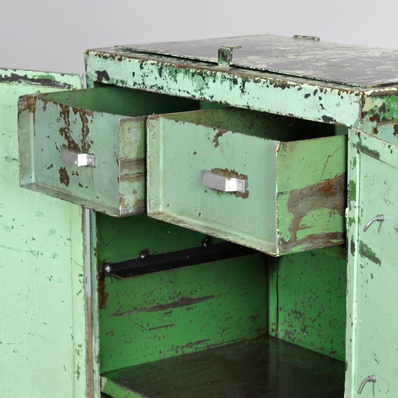 Armadio industriale in ferro, anni '70 – Armadi contenitori, Iron, Metal (photo 5 of 12)