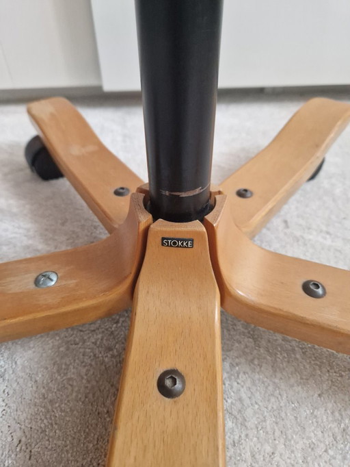 Varier/Stokke Wing Knee chair, ergonomic office chair