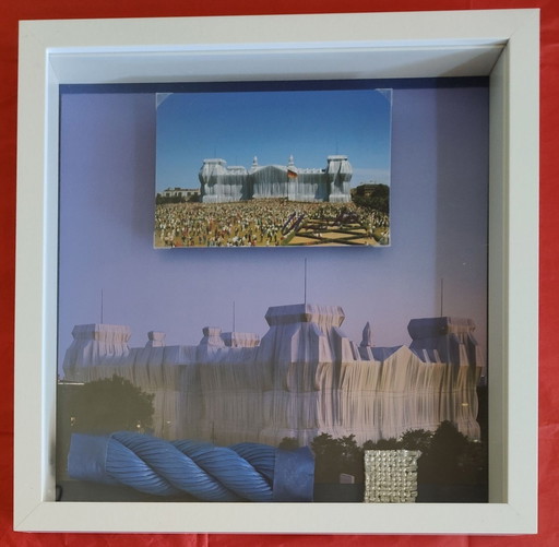 Christo & Jeanne-Claude (1935-2020) - Wrapped Reichstag, hand signed