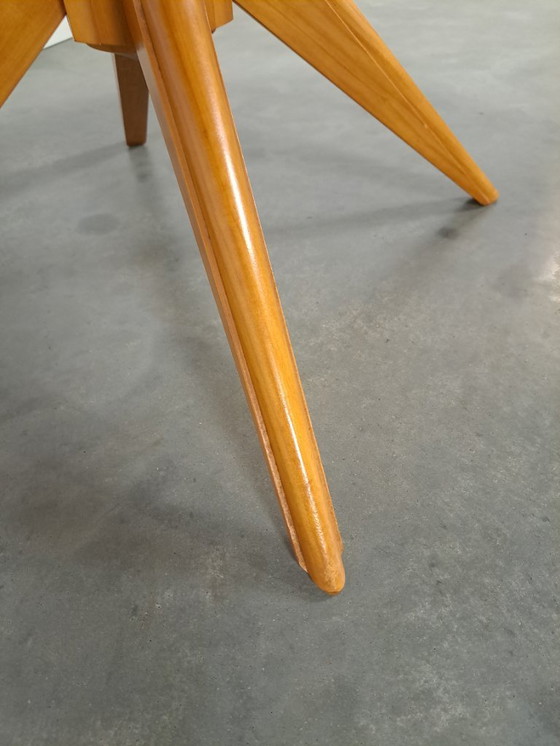 Image 1 of Mesa de centro redonda con patas de madera Ilse Möbel