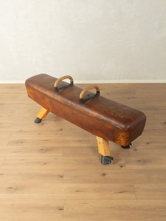 Jaren '60 Turnpaard Bankje – Philipp Gothmann, Leer (photo 6 of 8)