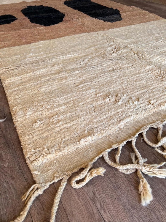 Traditional Handwoven Natural Wool Rug, Size 2/3 M – Ahrend, Rugs & carpets (photo 3 of 7)