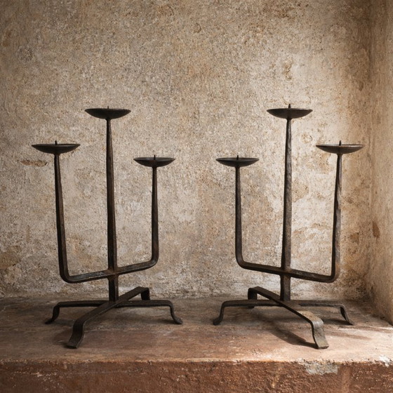 Image 1 of brutalist-candlesticks-fer-forge-artisan-1972-france_pair_brutalist-forged-iron-candlesticks-sculptural