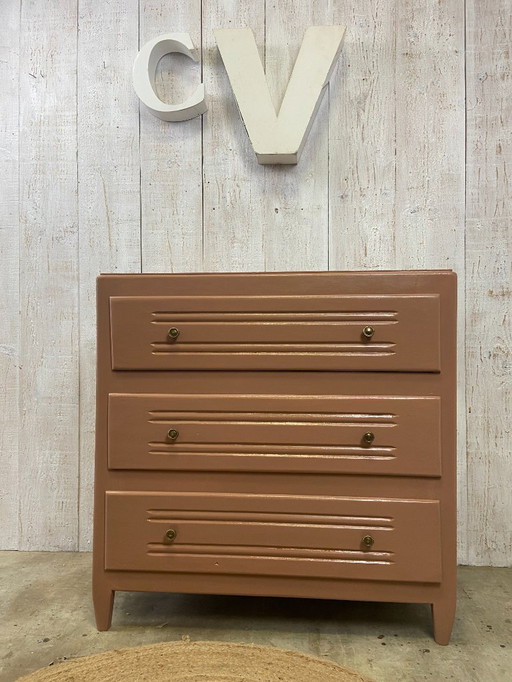 vintage chest of drawers