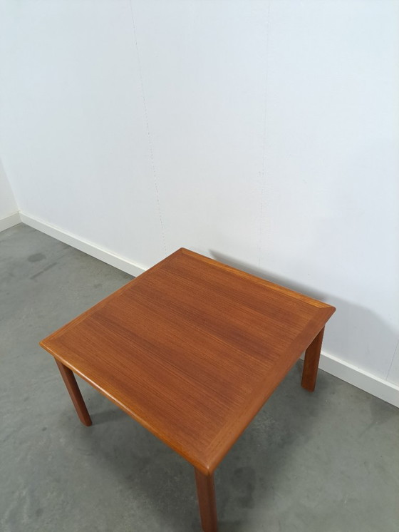 Image 1 of Table basse carrée danoise Glostrup en teck, n°1