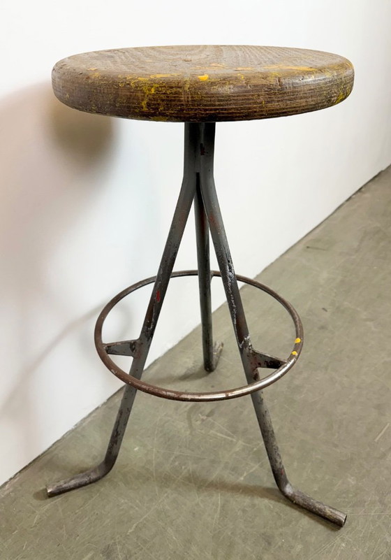 Image 1 of Grauer Werkstatthocker im Industriestil, 1960er Jahre