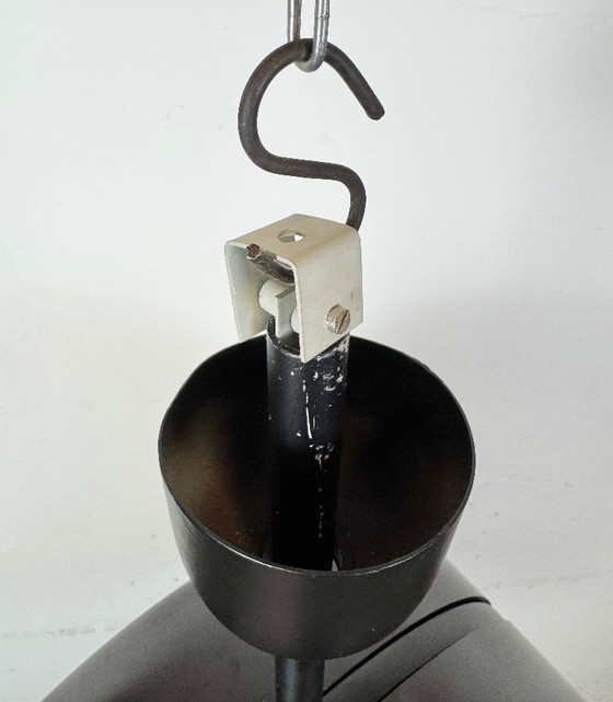 Image 1 of Grote industriële bakelieten dubbelzijdige fabrieksklok van Pragotron, jaren 50