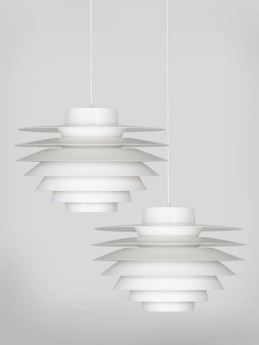 Coppia di 2 lampade a sospensione vintage danesi Verona di Svend Middelboe, Lyfa, 1962