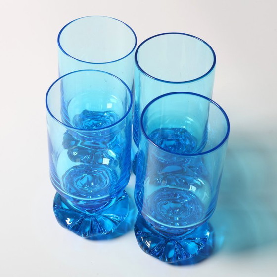 Image 1 of Ensemble de 4 verres vintage uniques bleu vif / Verres rares et massifs / Italie / Années 1960