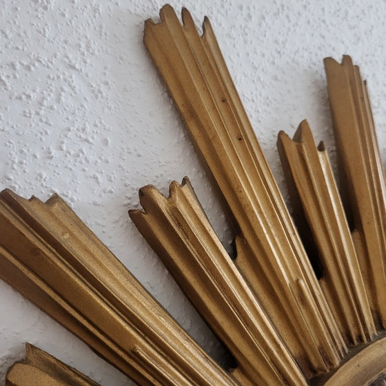 Image 1 of Grote spiegel met zonnestralenmotief, gouden heksenoog, vintage