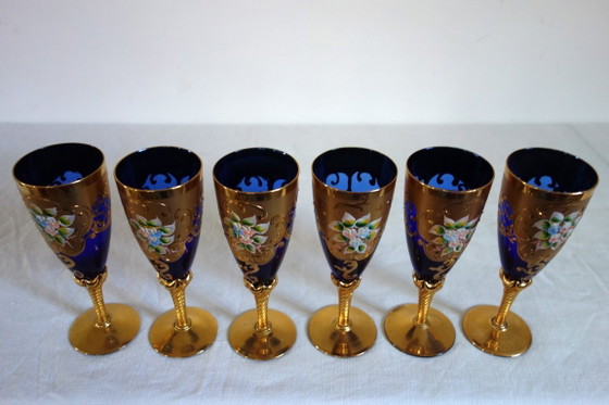12 flûtes verre de Murano bleu cobalt et or mid century, Verres et carafes (photo 4 sur 12)