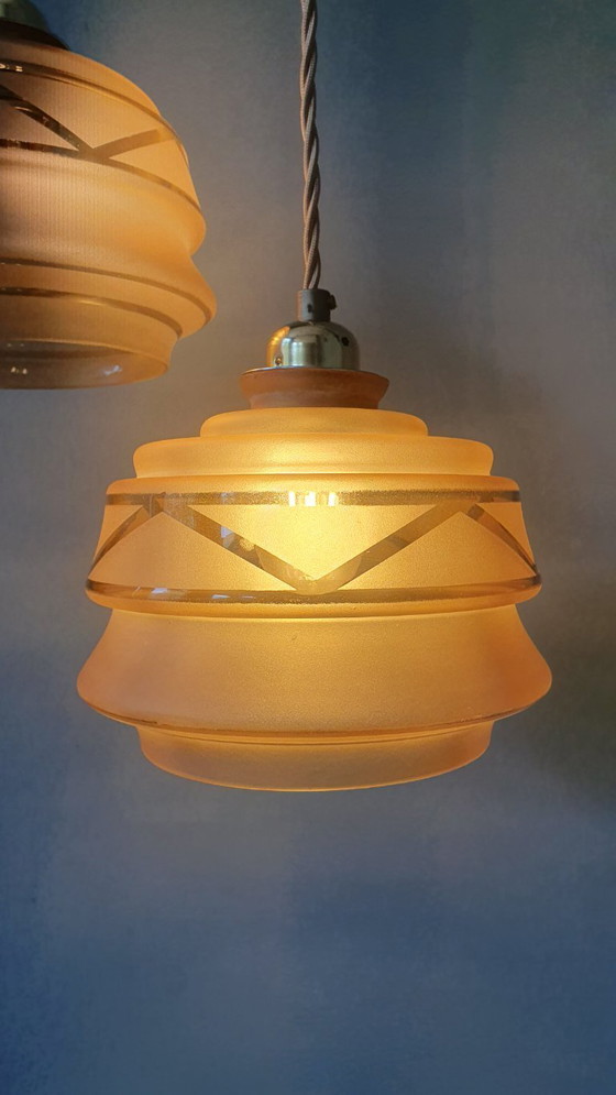 Image 1 of Set Vintage hanglampen - rose opaline glas met frosted textuur en decoratie