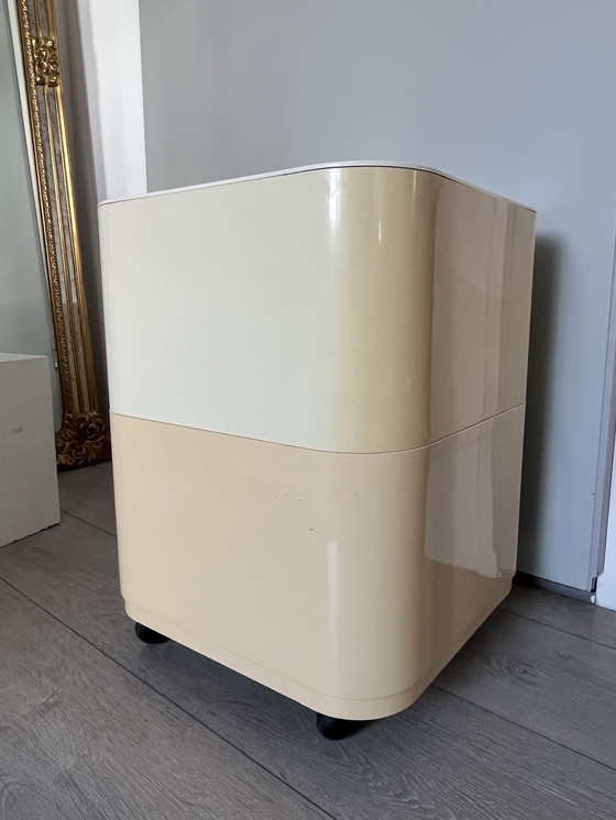 Image 1 of Anna Castelli Kartell Seveerwagen