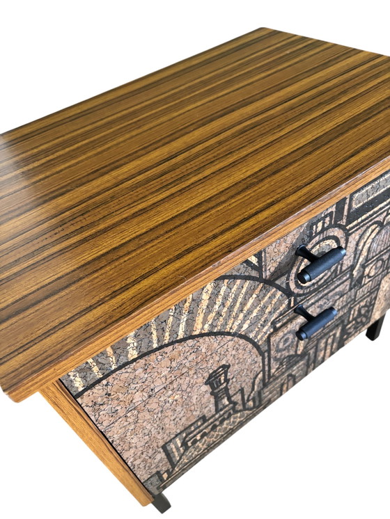 Image 1 of Tables de chevet vintage recouvertes d'un imprimé liège « Hit the North » | The Vintage Vibe