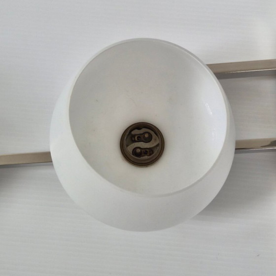 Image 1 of Lampada a sospensione vintage anni '50 di Arlus House in acciaio cromato e vetro opalino.