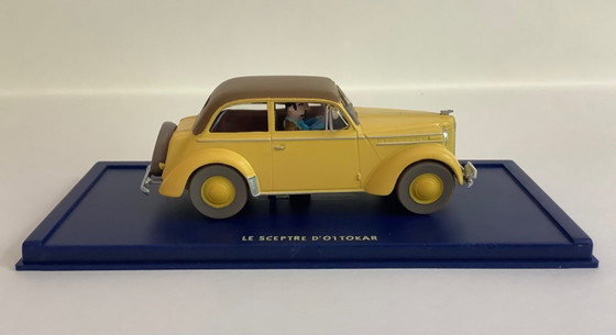 Modelauto’s Kuifje. 2 stuks uit de serie “Hergé Moulinsart 2003. – Decoratieve objecten, Plexiglass, Metal (photo 7 of 12)