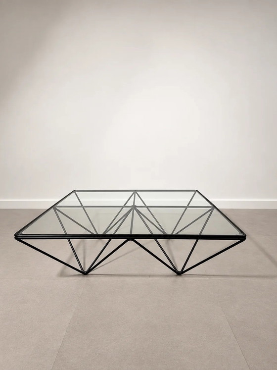 Paolo Piva Geometrischer Couchtisch aus Glas & schwarzem Metall – Couchtische (photo 2 of 4)
