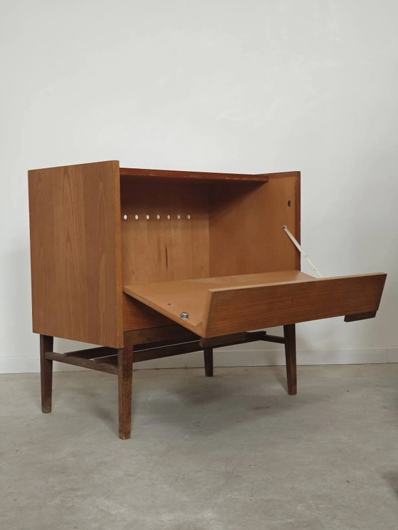 Opbergkist of minibar van Frantisek Mezulanik voor Up Zavody – Barkrukken, Wood, Mid Century Modern (photo 16 of 21)
