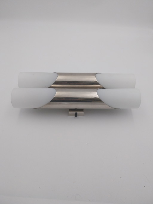 1 x Neuhaus Leuchten wandlamp door Rolf Krüger 1970's  in chroom en melkglas 