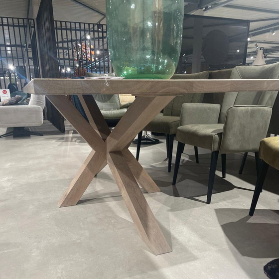 Image 1 of Eetkamertafel Air