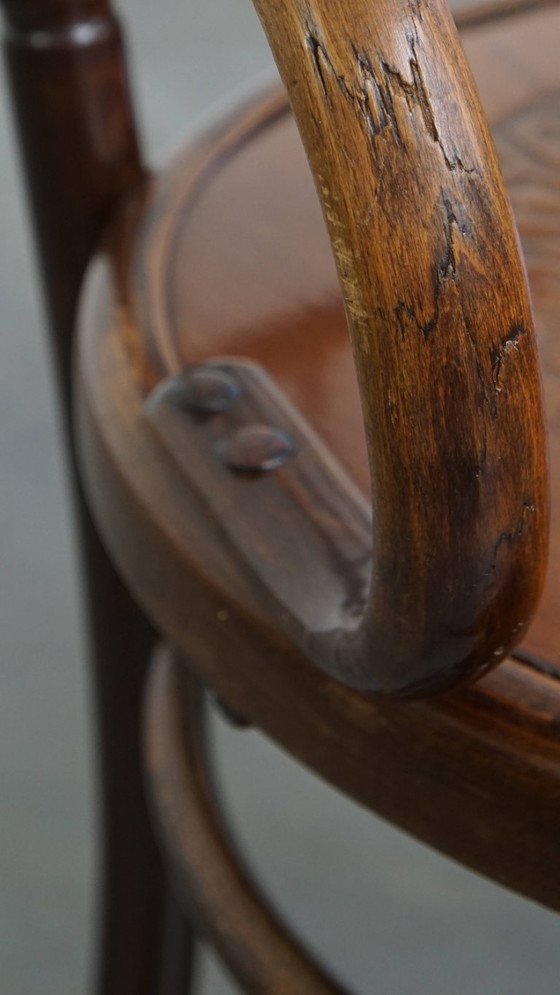 Image 1 of Silla antigua de diseño de madera de Mundus para Thonet con reposabrazos