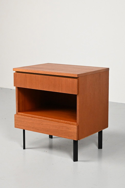 Musterring teak kastje