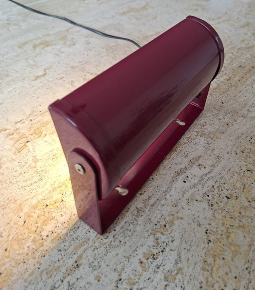Vintage Metall Wandleuchte lila/aubergine Happylight, 80er Jahre